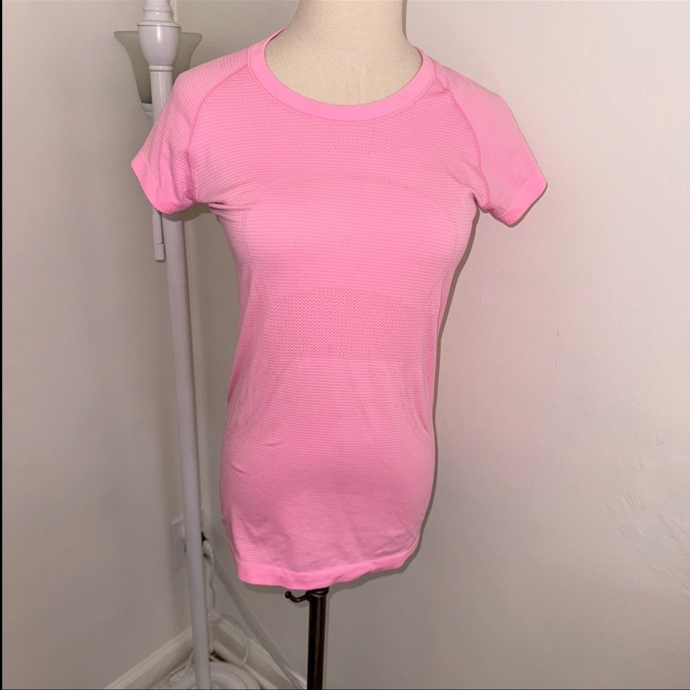 Lululemon 6 Hot Pow Pink Run Swiftly Tech Short Sleeve Shirt